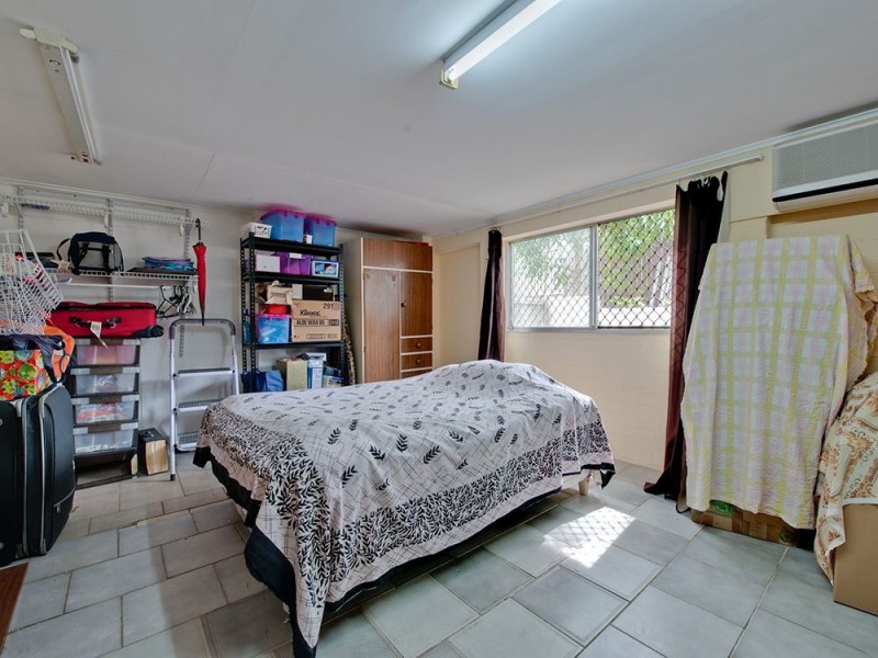 34 Amsterdam St, Wishart QLD 4122