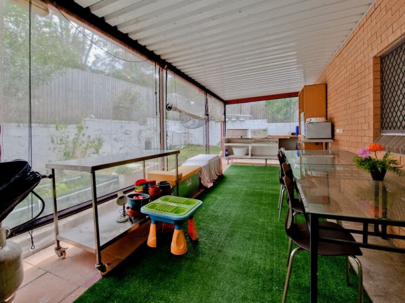 34 Amsterdam St, Wishart QLD 4122