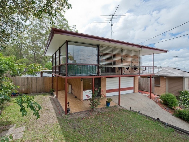 34 Amsterdam St, Wishart QLD 4122