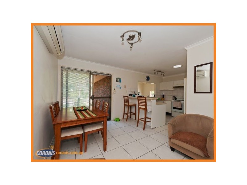 3 Woodside Place, Helensvale QLD 4212