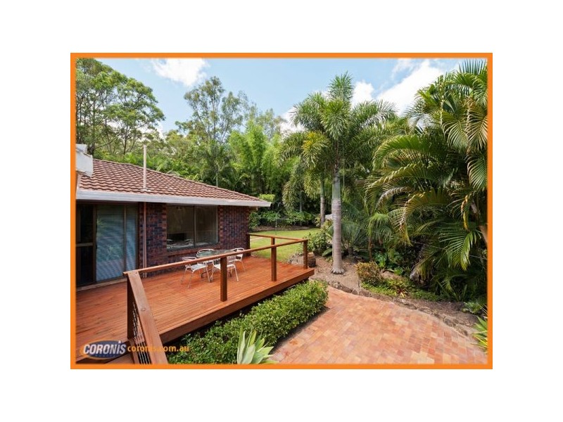 3 Woodside Place, Helensvale QLD 4212