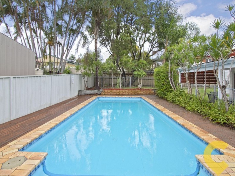 10 Benaroon Street, Bracken Ridge QLD 4017