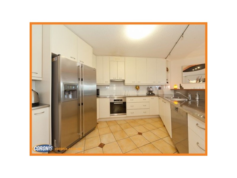 2/43-45 North Quay, Scarborough QLD 4020