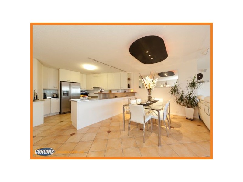 2/43-45 North Quay, Scarborough QLD 4020