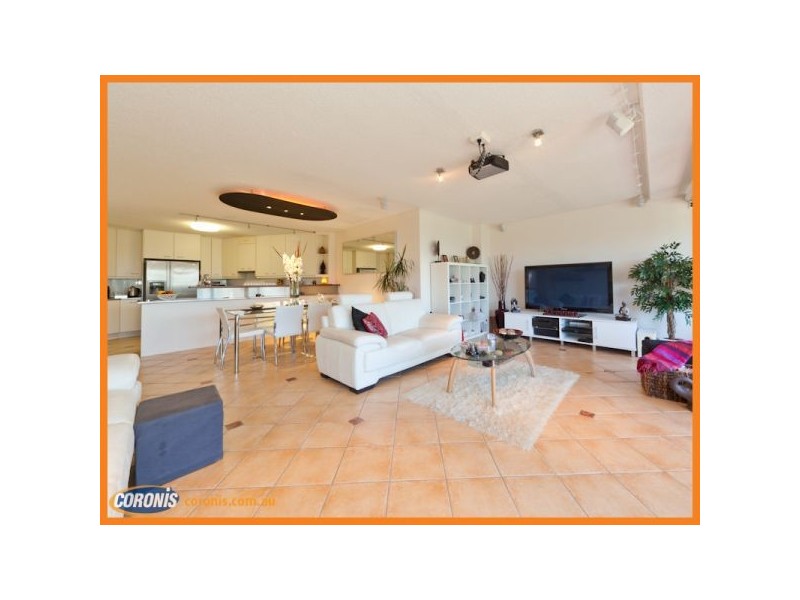 2/43-45 North Quay, Scarborough QLD 4020