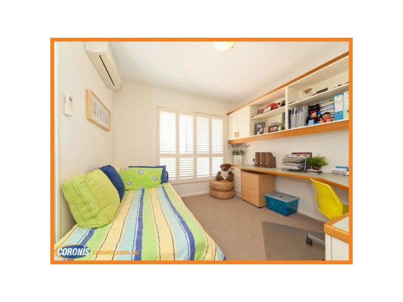 2/43-45 North Quay, Scarborough QLD 4020