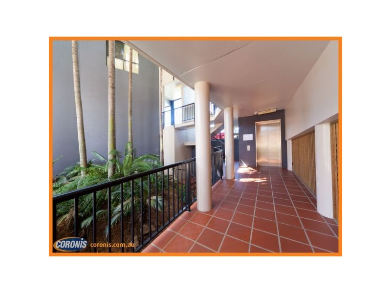 2/43-45 North Quay, Scarborough QLD 4020