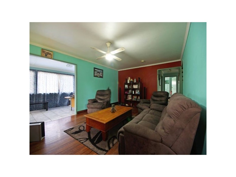 19 Crest Street, Kallangur QLD 4503