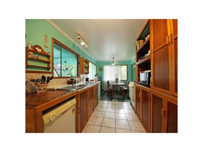 19 Crest Street, Kallangur QLD 4503