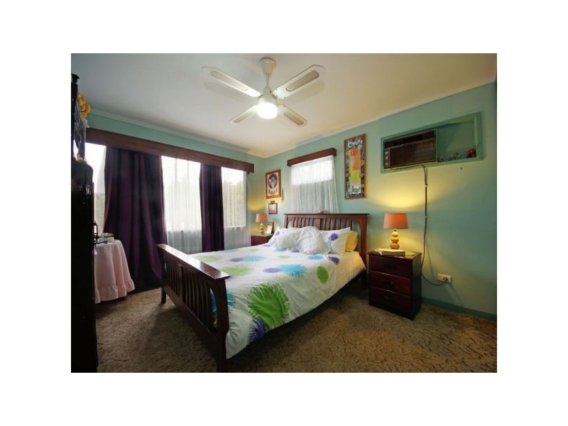 19 Crest Street, Kallangur QLD 4503