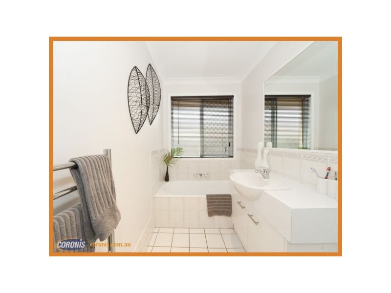27 Tamarillo Circuit, Narangba QLD 4504