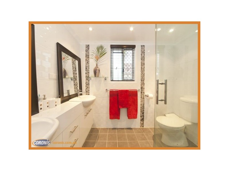 27 Tamarillo Circuit, Narangba QLD 4504