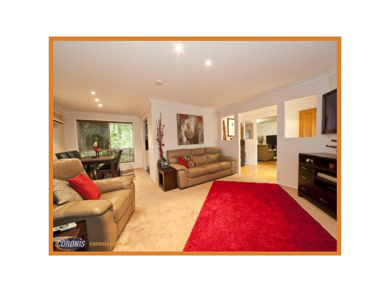 27 Tamarillo Circuit, Narangba QLD 4504