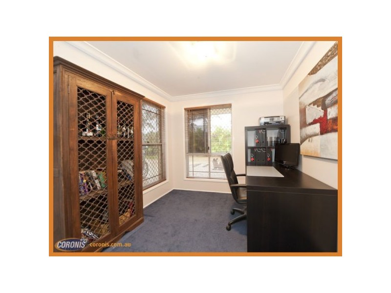 27 Tamarillo Circuit, Narangba QLD 4504