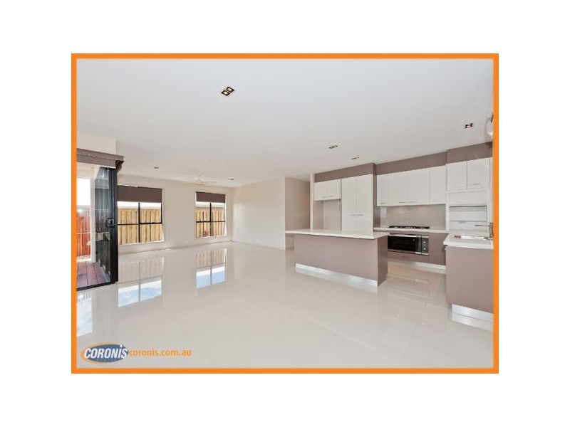 8 Halifax Circuit, Pimpama QLD 4209