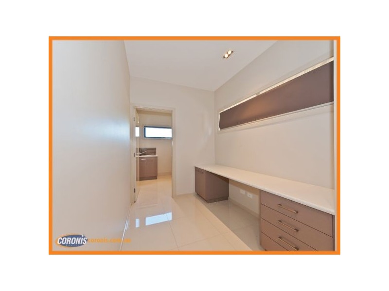 8 Halifax Circuit, Pimpama QLD 4209