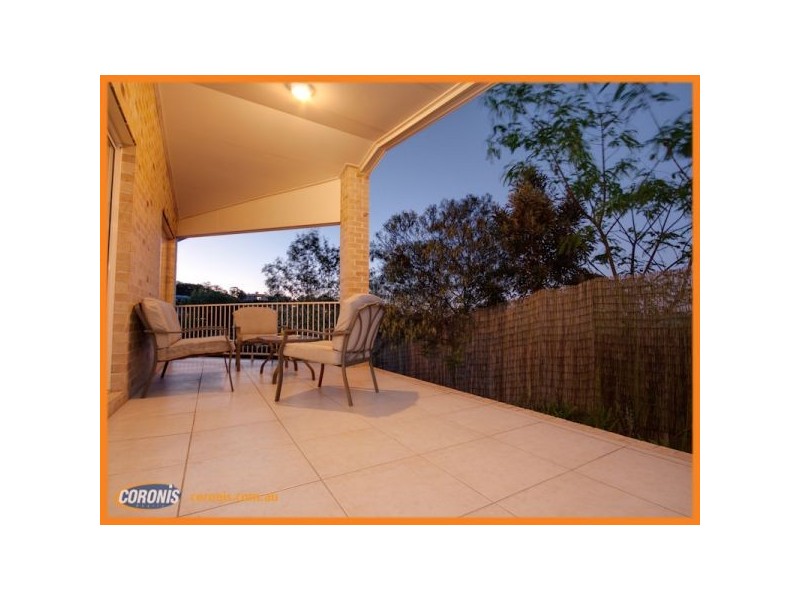 6 Kempe Place, Edens Landing QLD 4207