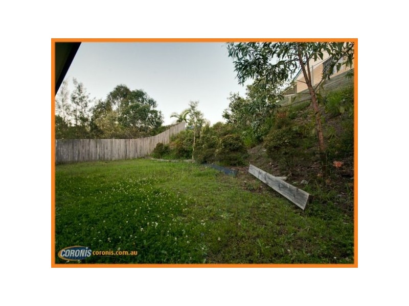 6 Kempe Place, Edens Landing QLD 4207