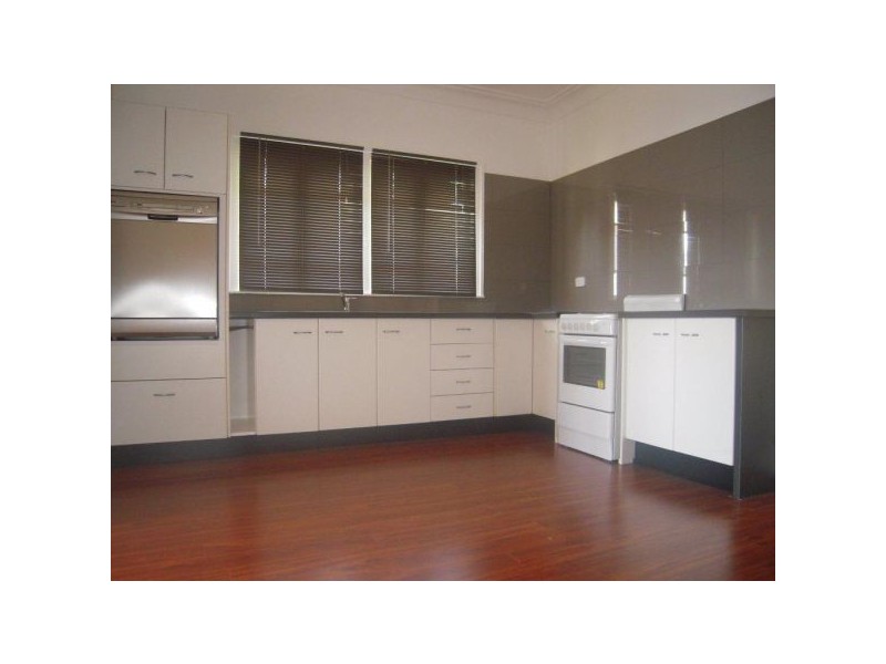 30 Main Avenue, Wavell Heights QLD 4012