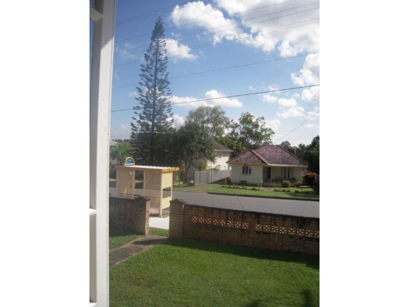 30 Main Avenue, Wavell Heights QLD 4012