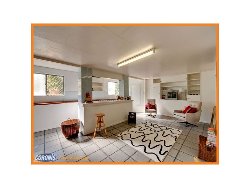 64 Wilgarning St, Stafford Heights QLD 4053