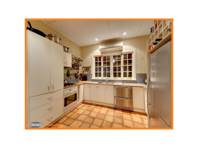 33 Wood Street, Kedron QLD 4031