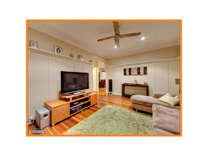 33 Wood Street, Kedron QLD 4031