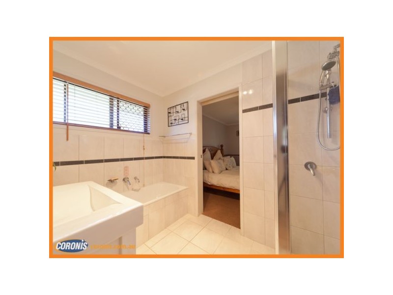 21 Cresthaven Drive, Morayfield QLD 4506