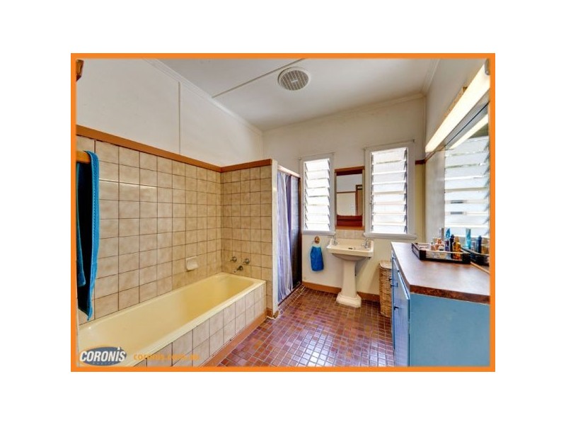 10 Willowie Street, Stafford QLD 4053