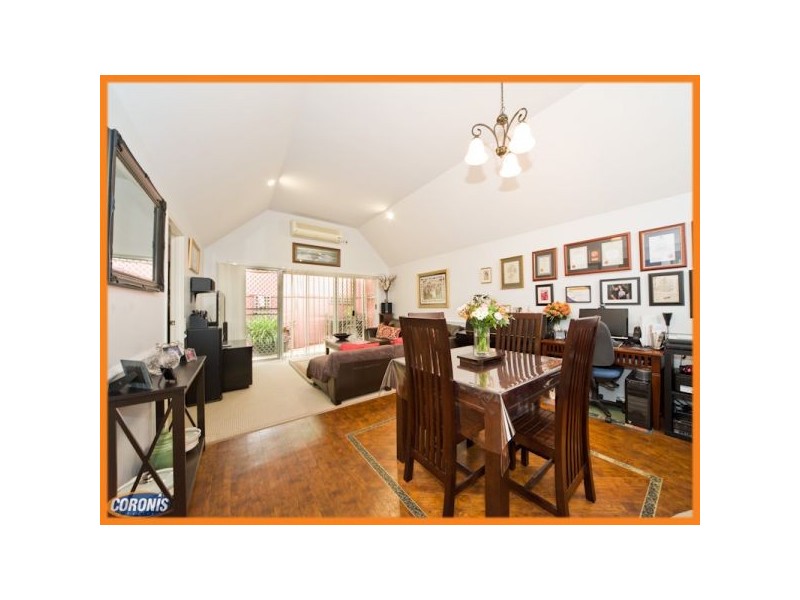 10/96 Chester Road, Annerley QLD 4103