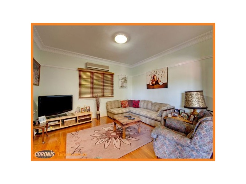 8 Deramore Street, Wavell Heights QLD 4012