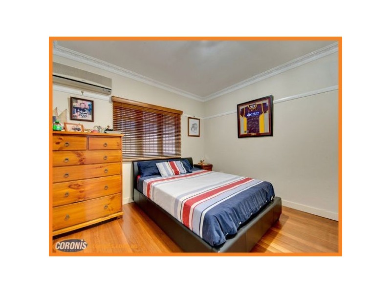 8 Deramore Street, Wavell Heights QLD 4012