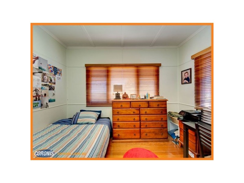 8 Deramore Street, Wavell Heights QLD 4012