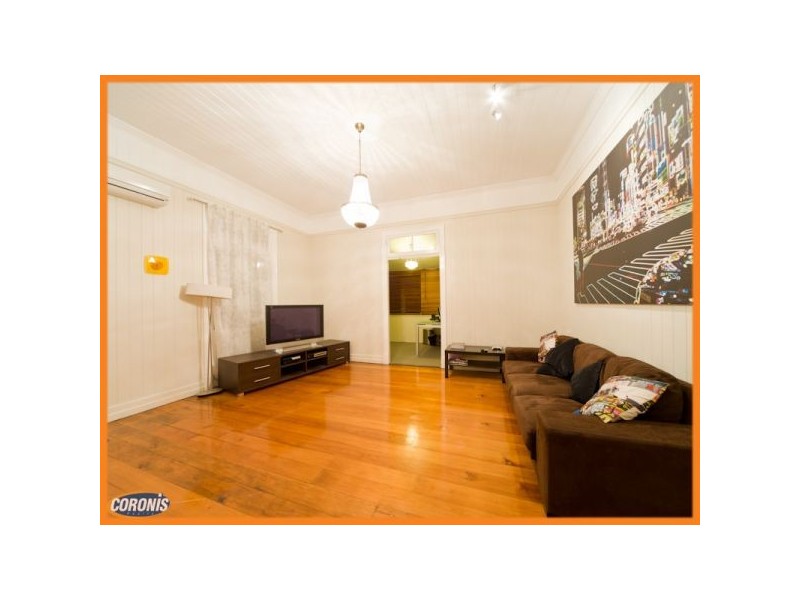 690 Waterworks Road, Ashgrove QLD 4060