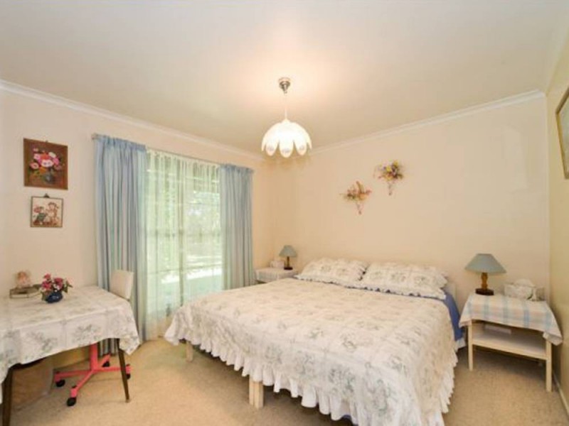16 Redbank Plains Road, Goodna QLD 4300