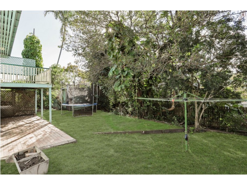 73 Mawson Street, Stafford Heights QLD 4053