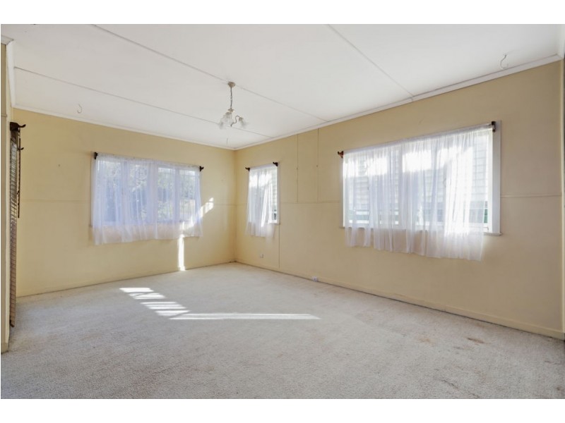 73 Mawson Street, Stafford Heights QLD 4053