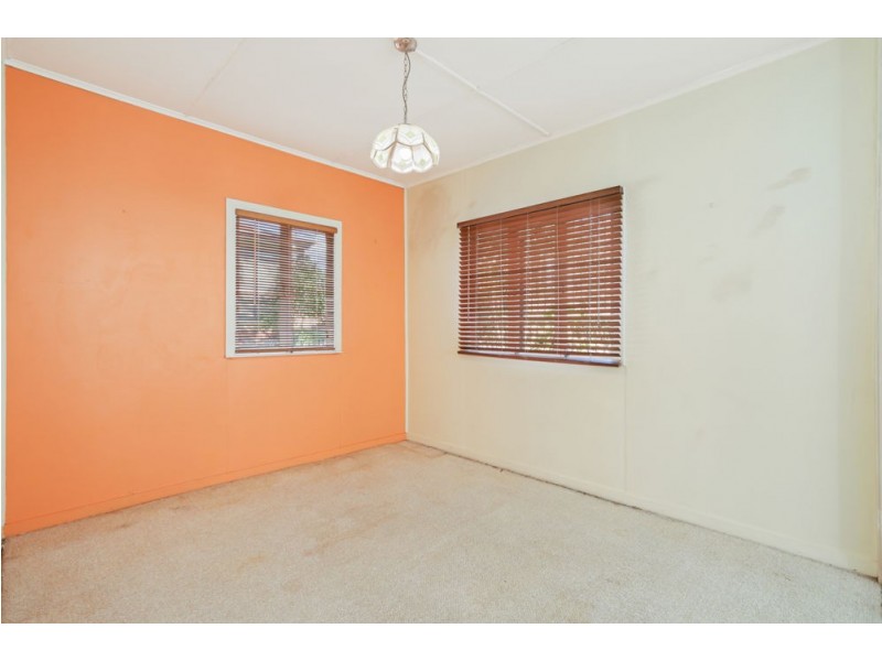 73 Mawson Street, Stafford Heights QLD 4053