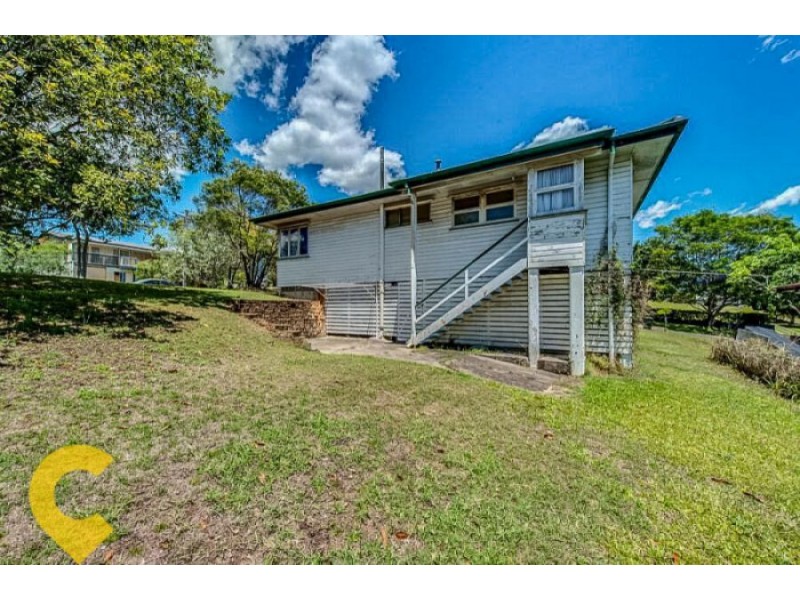 11 Kingaroy Street, Stafford Heights QLD 4053