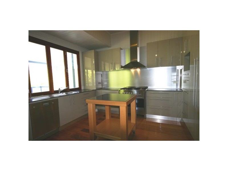 25 Price Street, Wooloowin QLD 4030