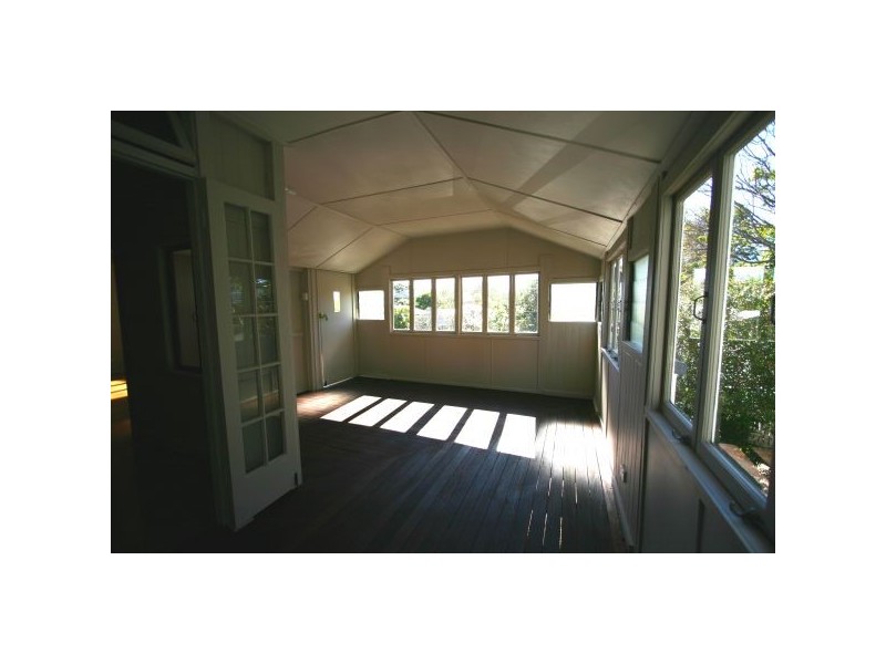 25 Price Street, Wooloowin QLD 4030