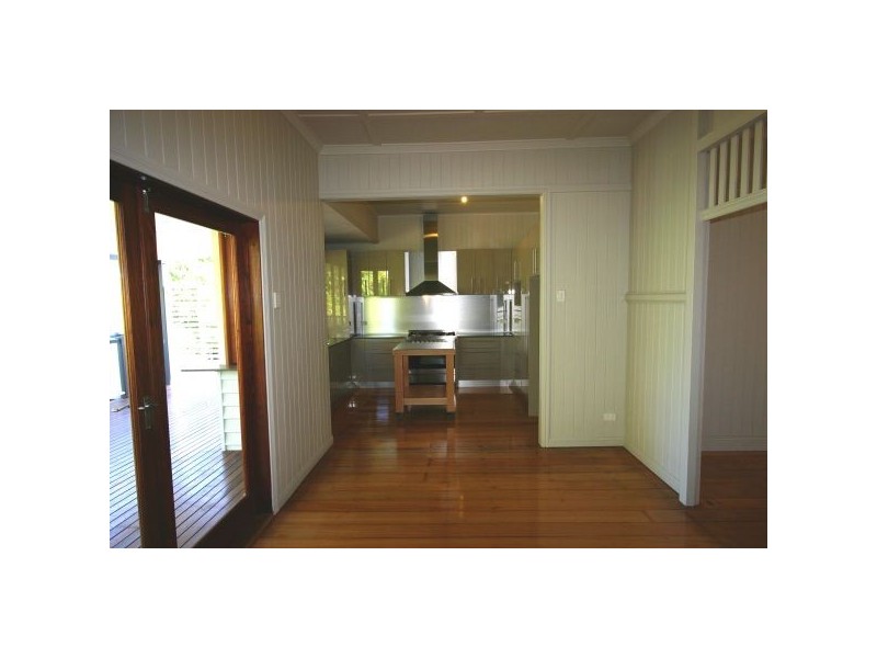 25 Price Street, Wooloowin QLD 4030