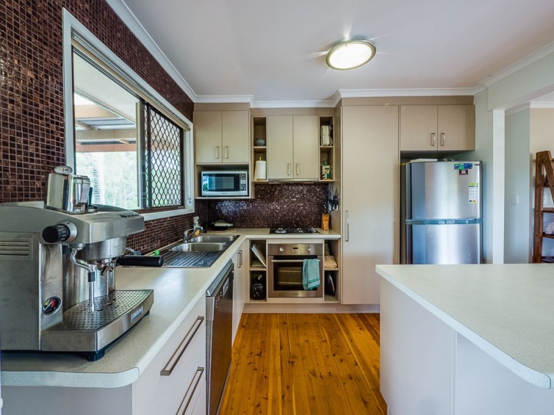 21 Detling Street, Stafford Heights QLD 4053