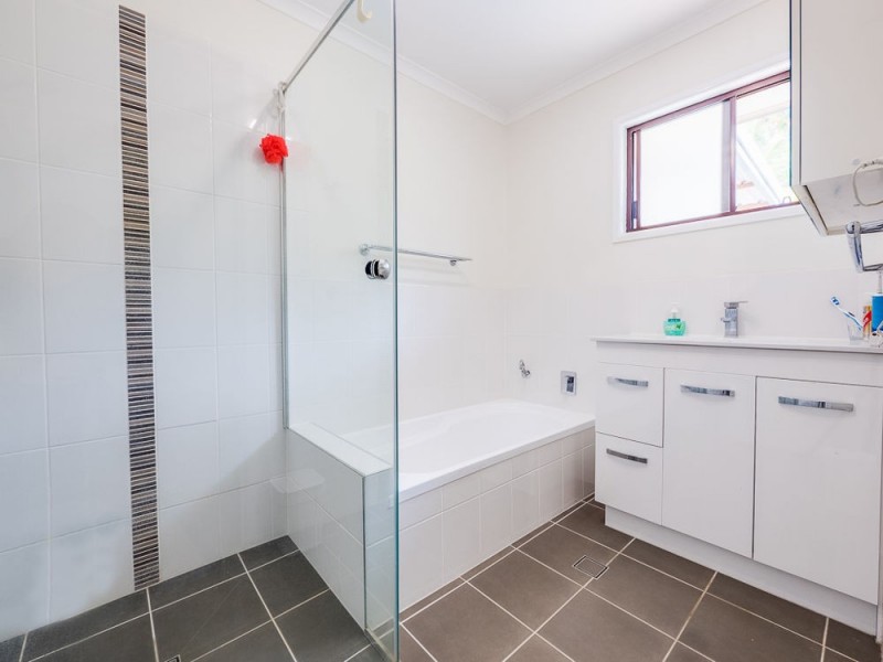 21 Detling Street, Stafford Heights QLD 4053