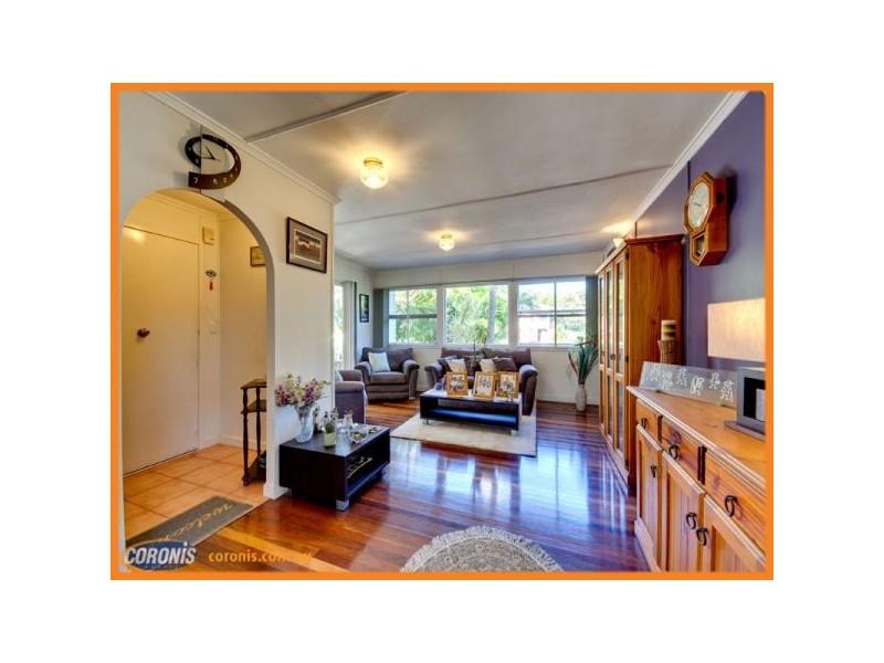 5 Aldren Street, Stafford Heights QLD 4053