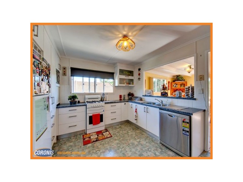 5 Aldren Street, Stafford Heights QLD 4053