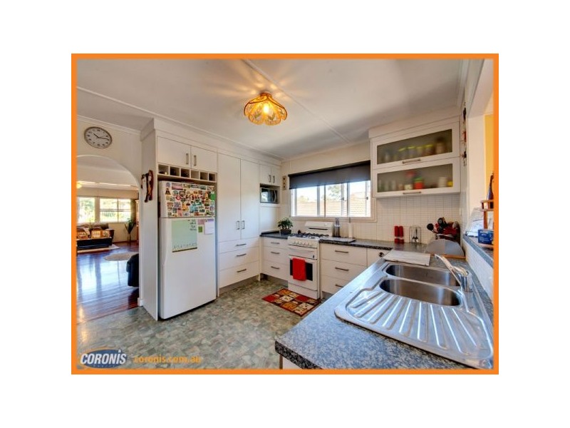 5 Aldren Street, Stafford Heights QLD 4053