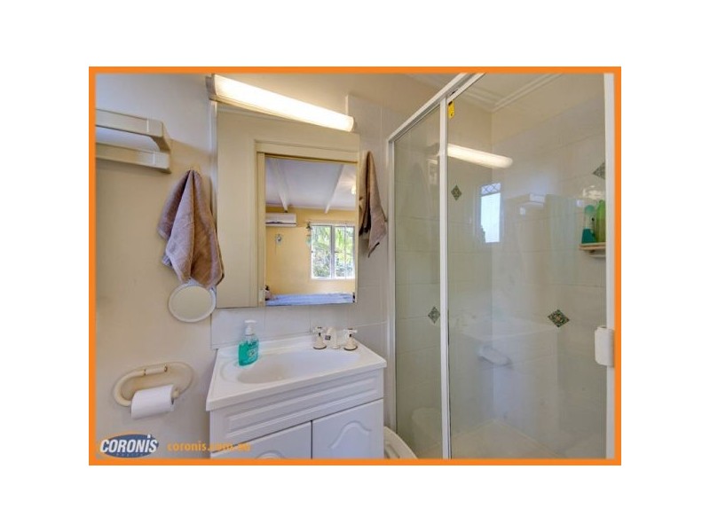 5 Aldren Street, Stafford Heights QLD 4053