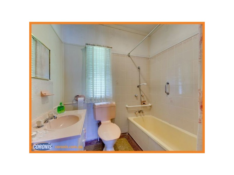 20 Dunedoo Street, Stafford QLD 4053