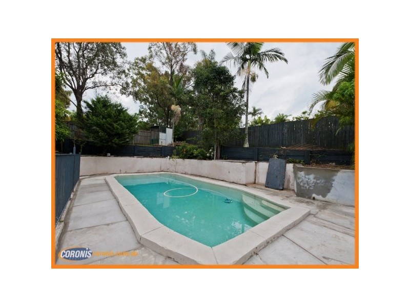 65 Riversdale Road, Oxenford QLD 4210